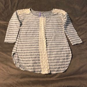 Three quarter length shirt